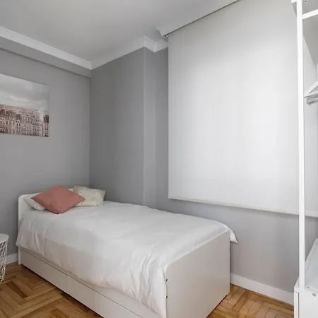 Oporto 4 *